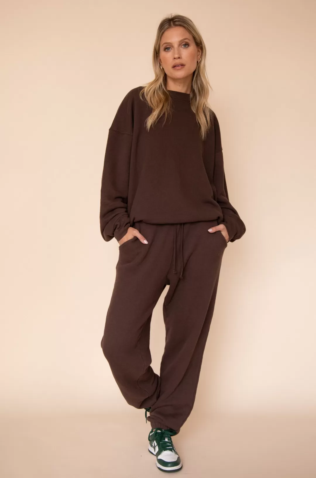 Resa Bodhi Sweatpants In Tobacco Hot