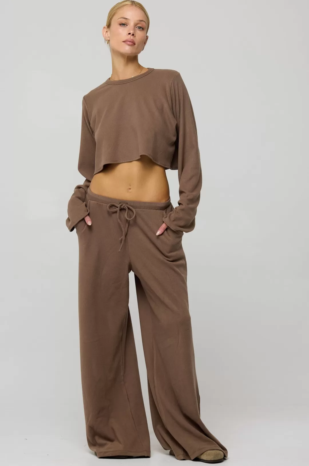 Resa Boyfriend Crop Rib In Chai Store