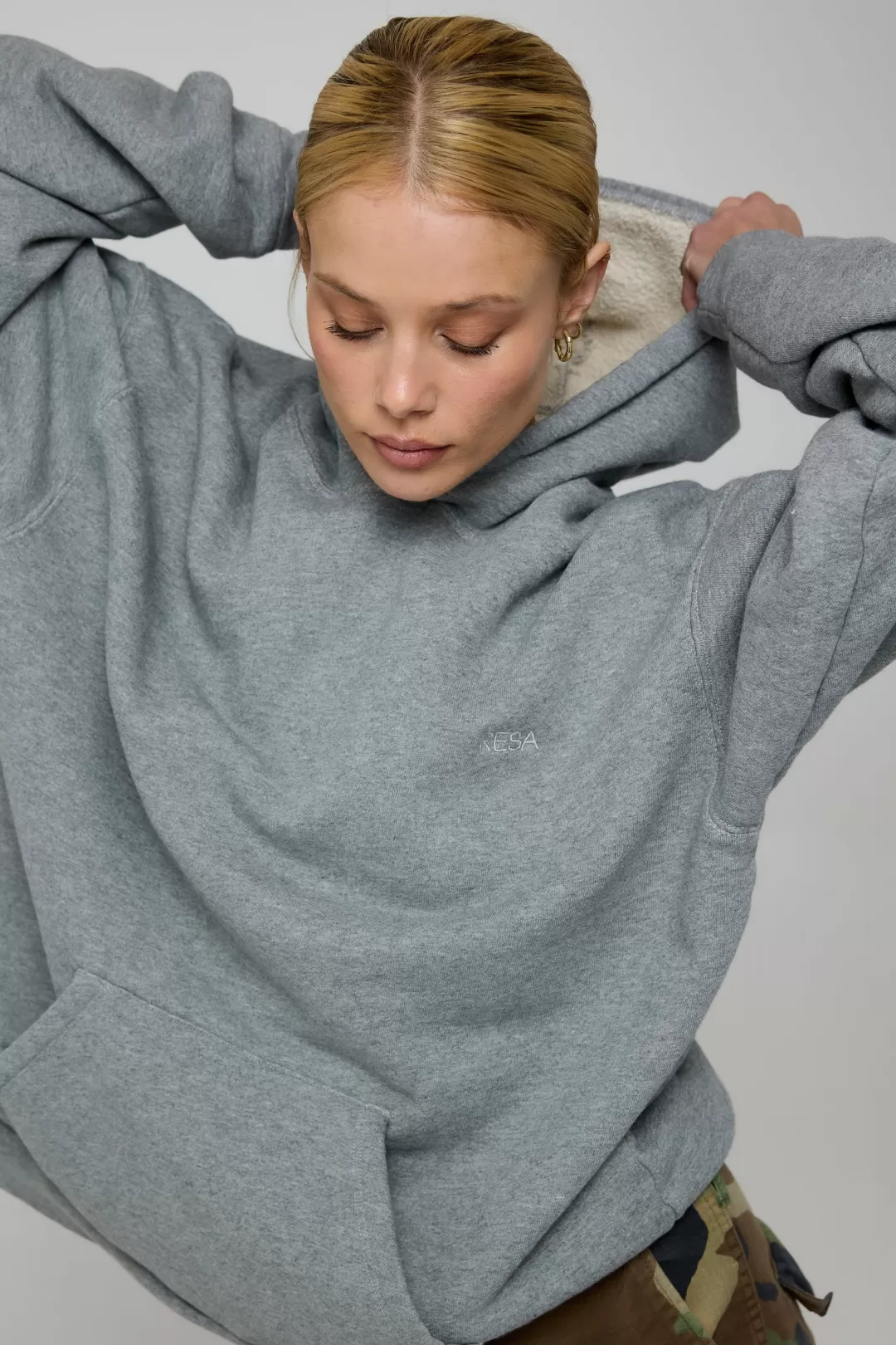 Resa Leo Hoodie In Grey Online